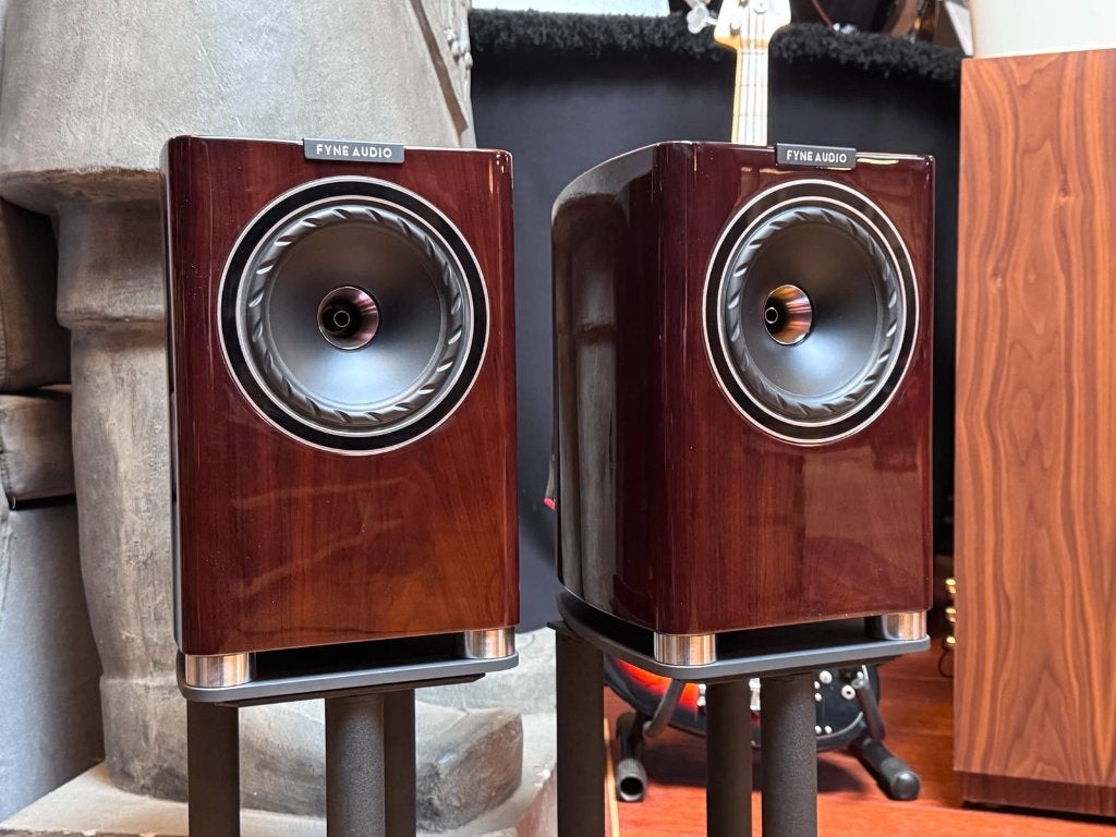 Fyne Audio F700 High gloss walnut, Ophalen, Nieuw, Boekenplank luidspreker, Overige merken