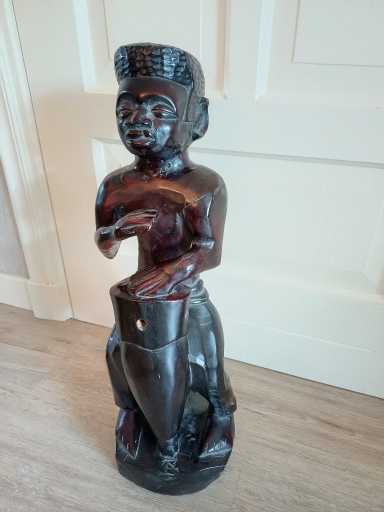 Afrikaanse beelden hout, Antiek en Kunst, Kunst | Beelden en Houtsnijwerken, Ophalen, 50 - 100 cm, Handgemaakt, Zwart