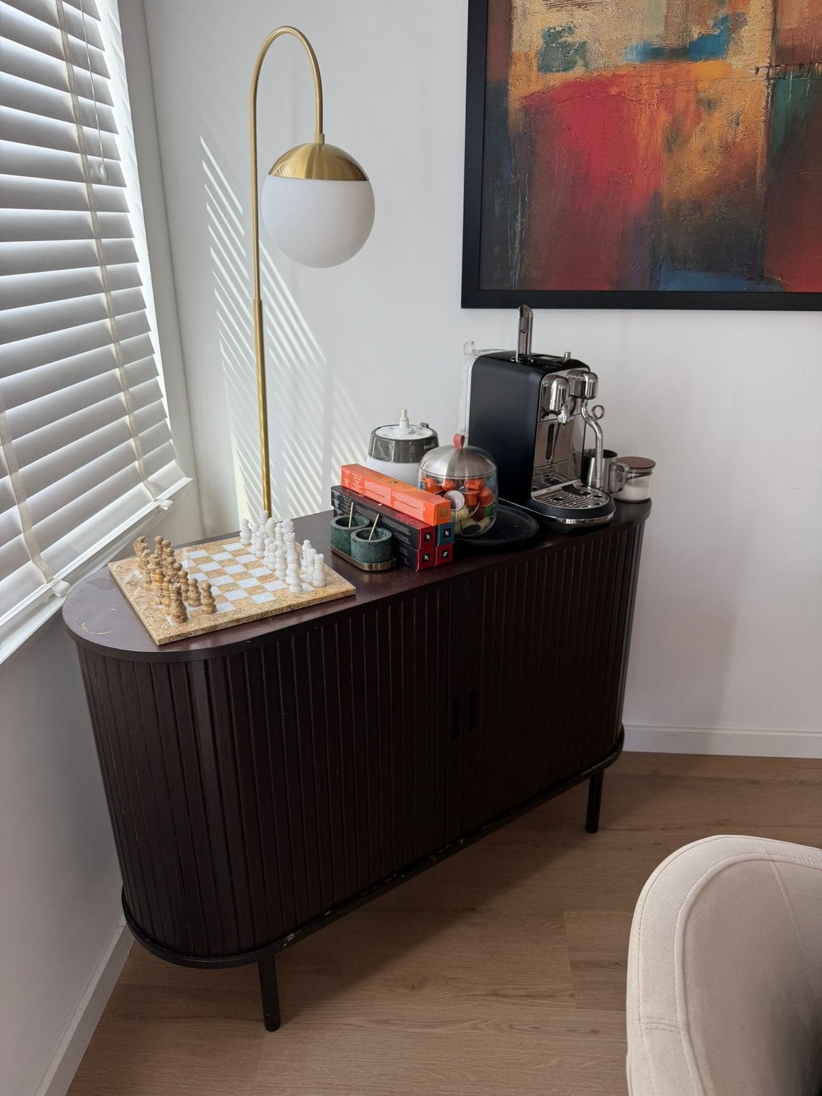 Koffiehoek/dressoir/kast - Donkerbruin geverfd (Jysk), Ophalen, Gebruikt, 100 tot 150 cm, 25 tot 50 cm