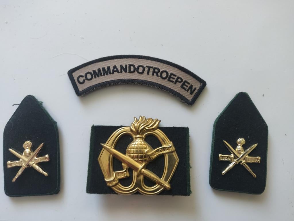 Commando troepen, Verzamelen, Ophalen of Verzenden, Landmacht, Nederland, Embleem of Badge