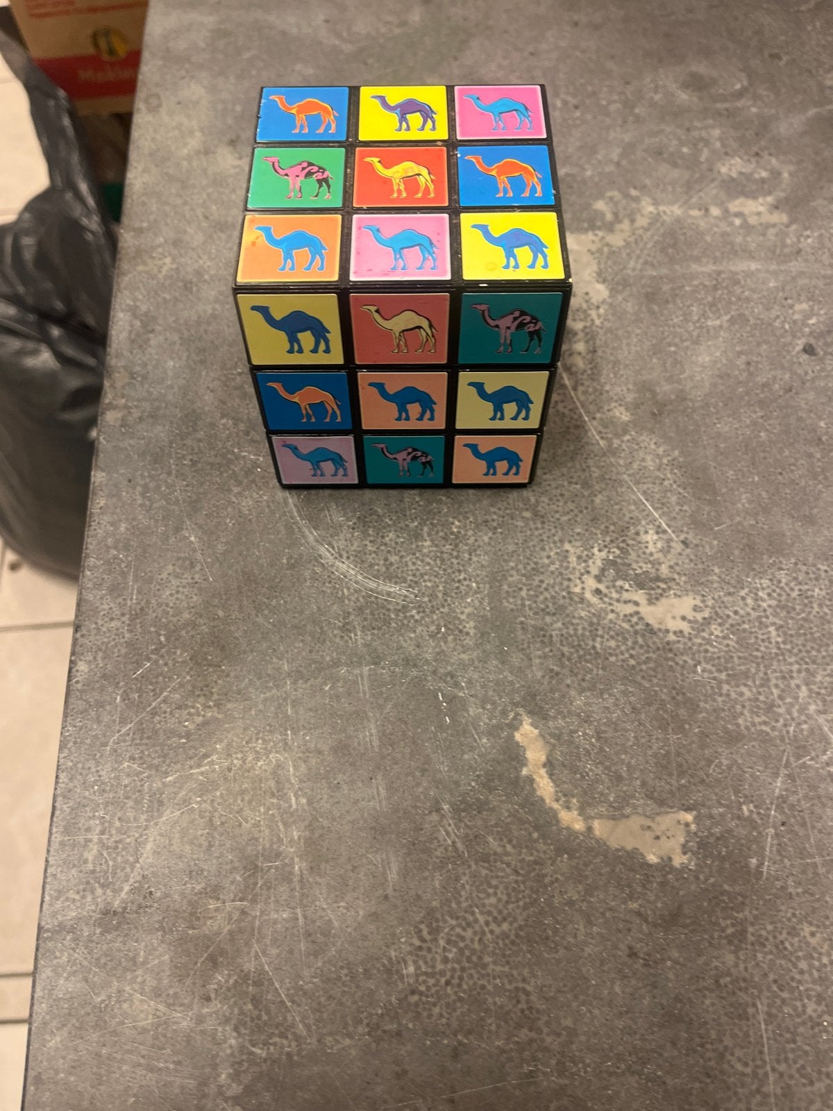 Vintage Camel sigaretten asbak Rubiks kubus, Gebruikt, Ophalen of Verzenden, Nvt, Asbak