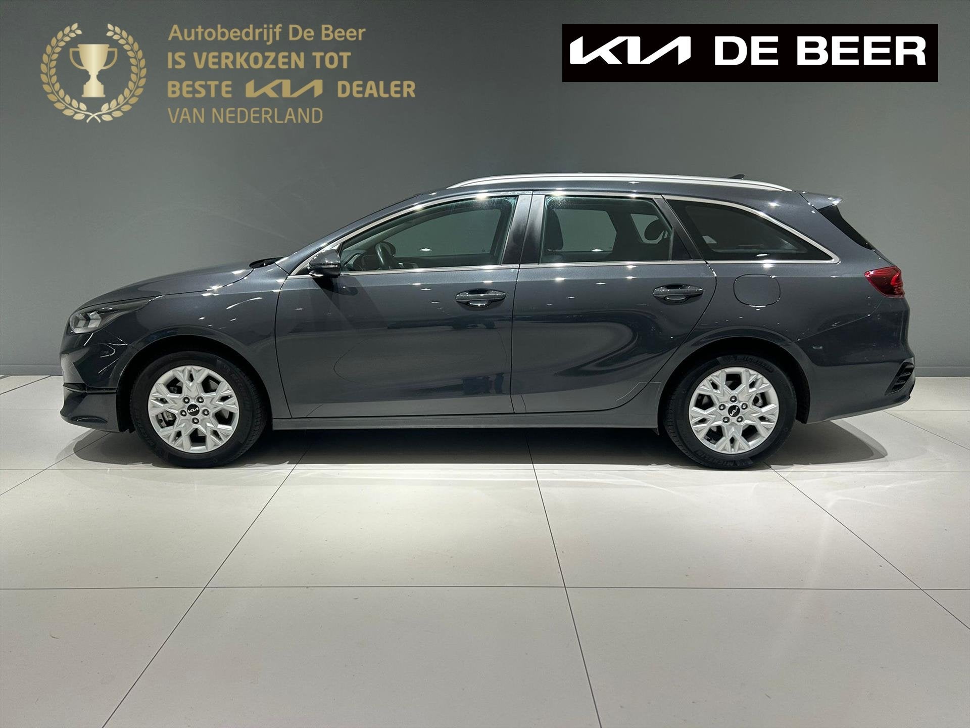 Kia Ceed Sw 1.0 T-GDi 100pk DynamicLine Priv Lease v.a € 3, Auto's, Voorwielaandrijving, Stof, Gebruikt, Origineel Nederlands