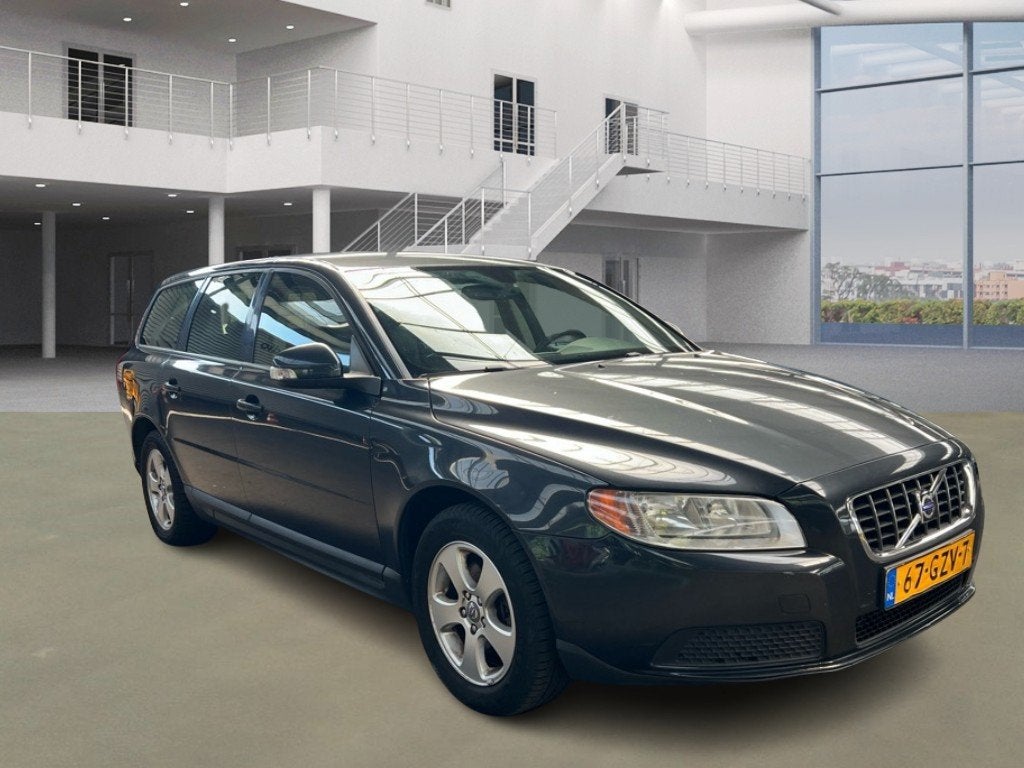 Volvo V70 2.0|LEDER|NAVI|PSENSOR|LAGE KM MET NAP|BOEKJES|2XS, Auto's, Gebruikt, Euro 4, Zilver of Grijs, 84 €/maand
