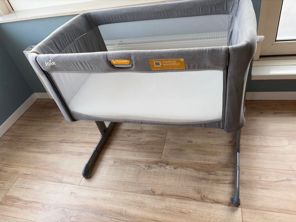 Joie Co-sleeper- Grijs, Kinderen en Baby's, Babywiegjes en Ledikanten, Ophalen, Gebruikt, Wieg
