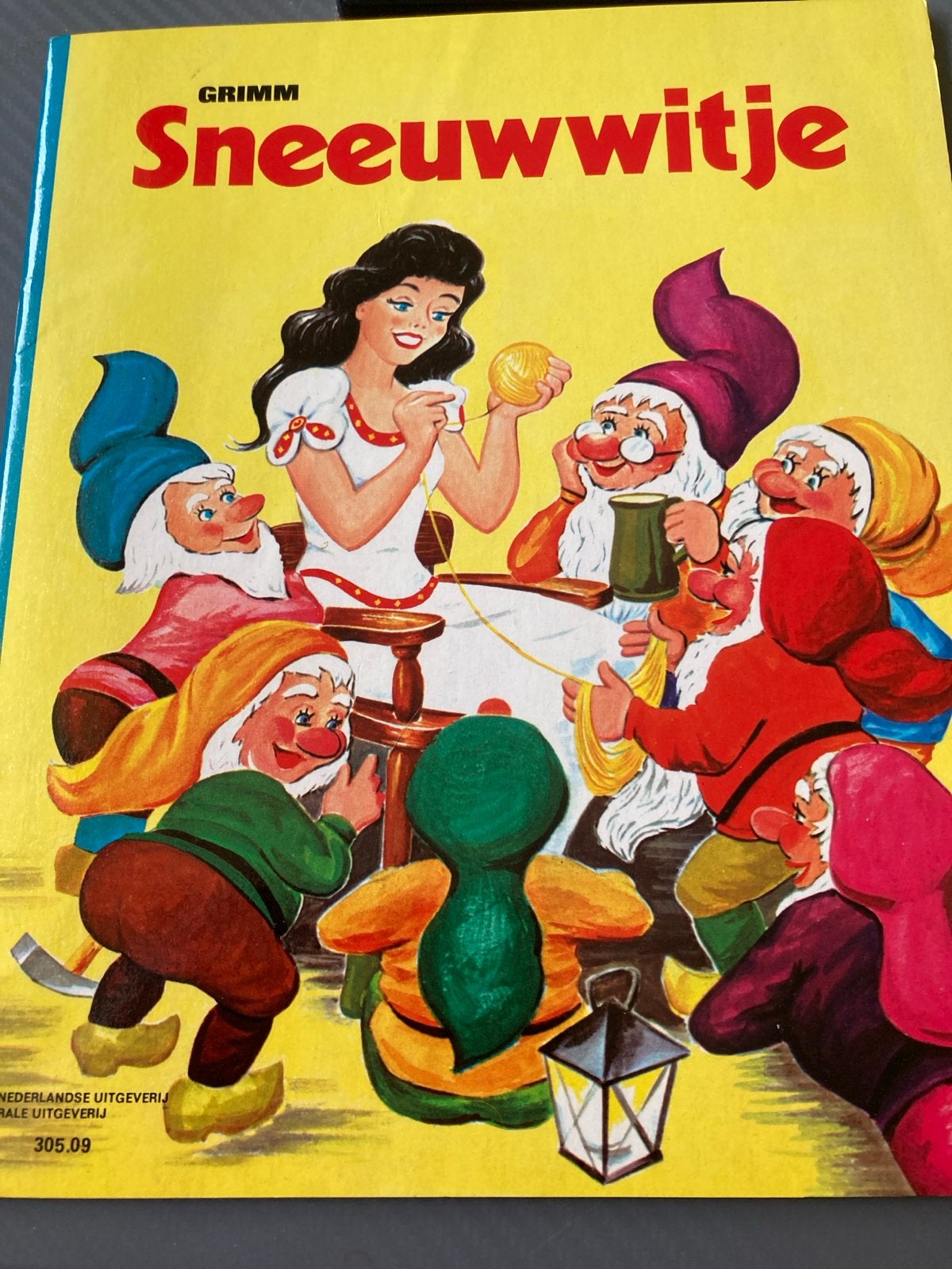 Grimm's Sneeuwwitje - Klassiek sprookjesboek, Boeken, Sprookjes en Fabels, Ophalen of Verzenden, Gelezen