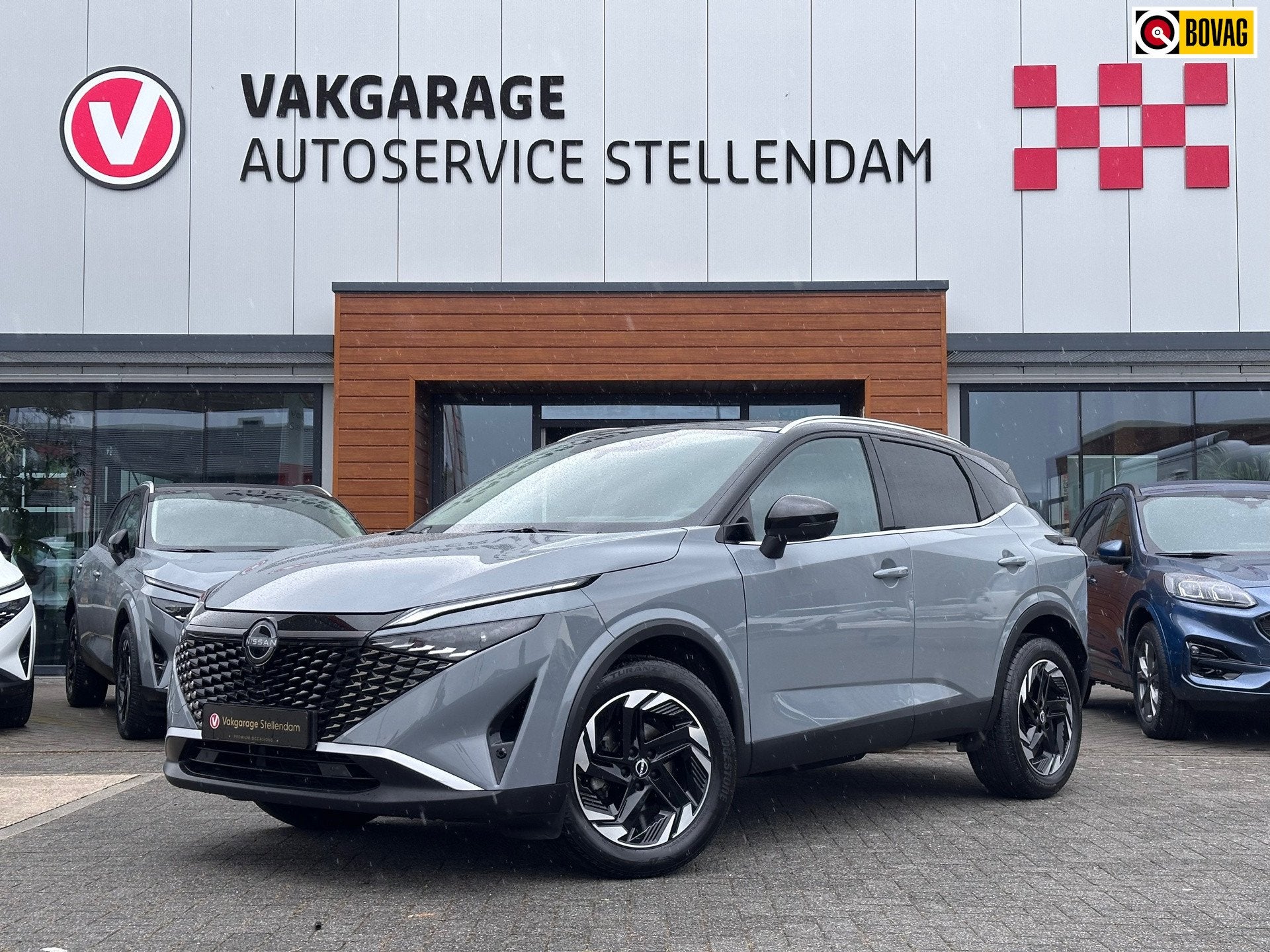 Nissan Qashqai 1.3 MHEV Xtronic N-Connecta|Panodak|Cold Pack, Auto's, Stof, Zwart, 4 cilinders, Bedrijf