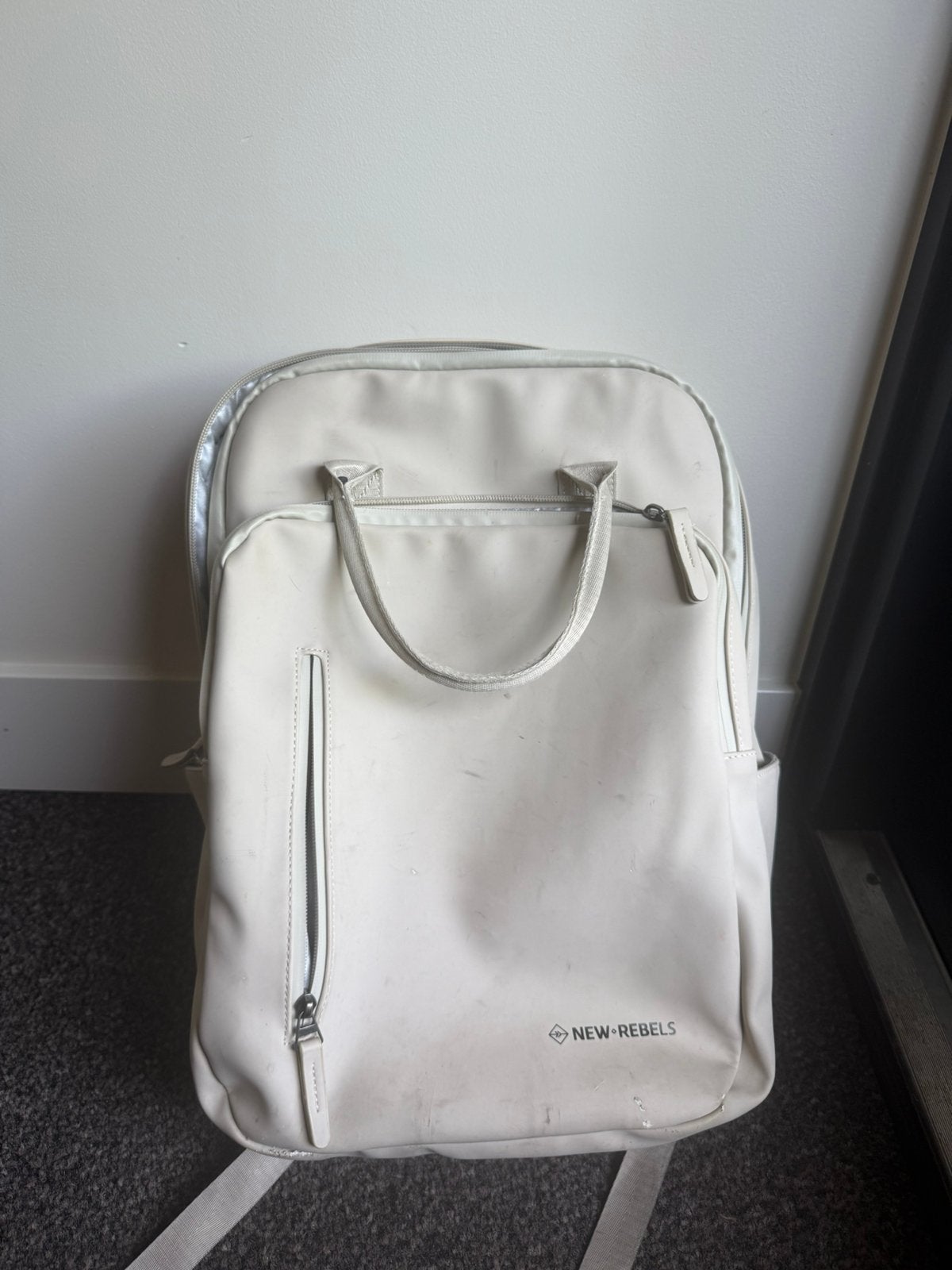 New Rebel schooltas - met fietsendragen, Rugtas, Beige, Zo goed als nieuw, Leer