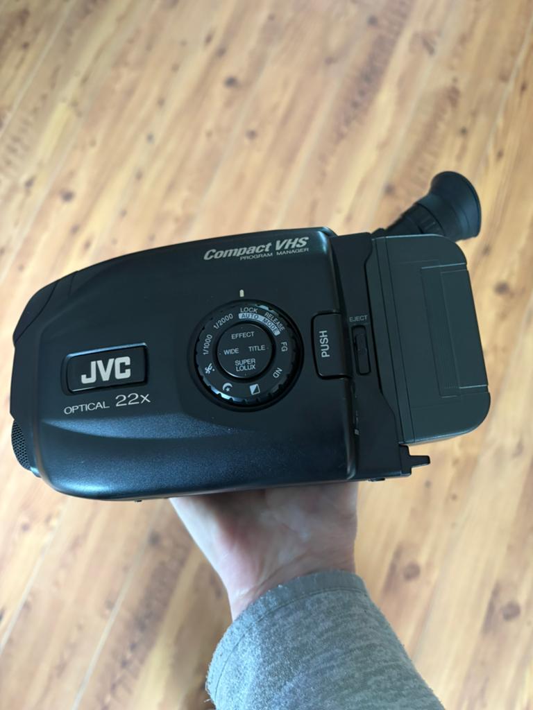JVC VHS-C videocamera GR-AX11E compleet, Audio, Tv en Foto, Videocamera's Digitaal, Mini dv, Gebruikt, JVC, 20x of meer