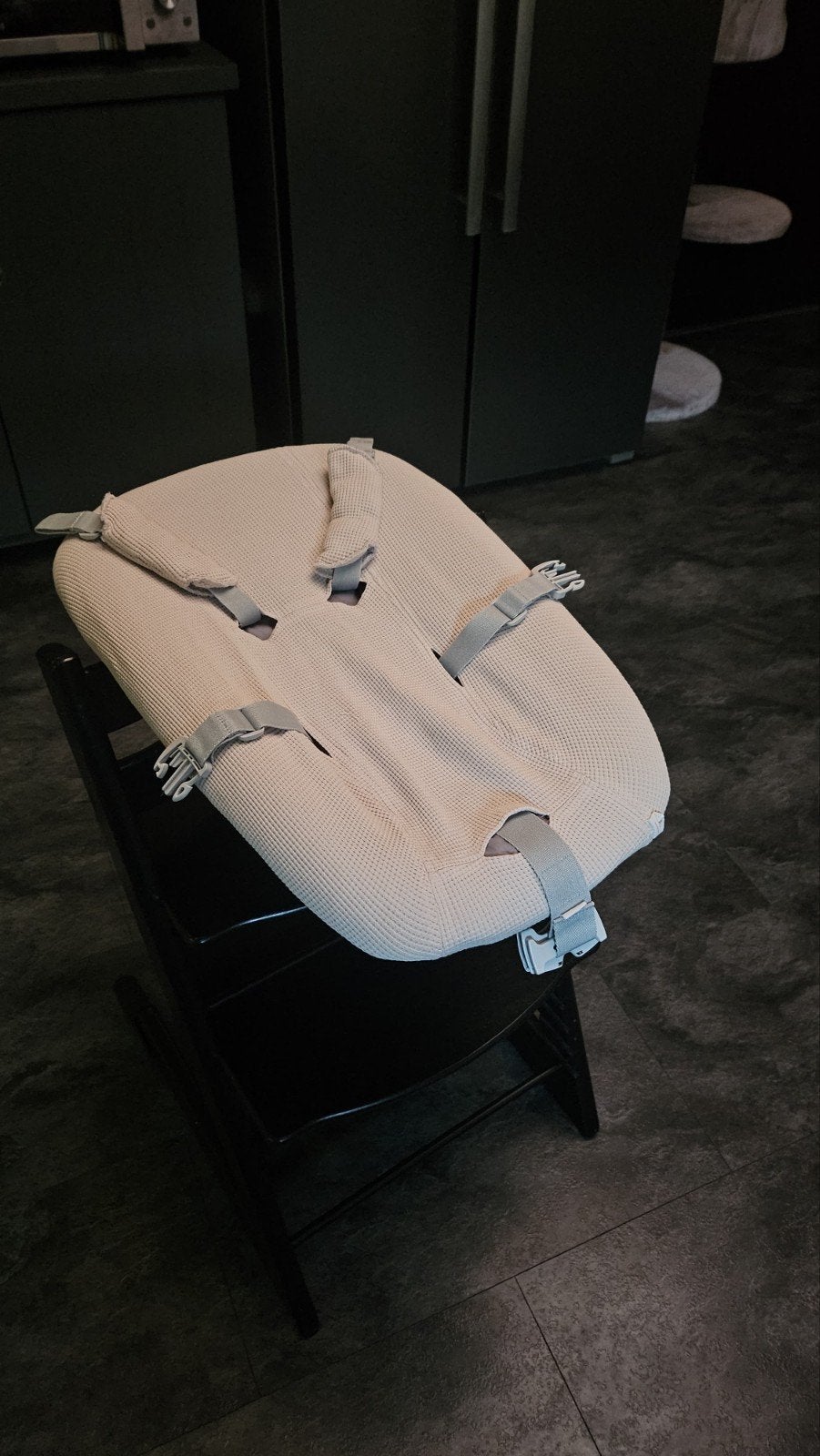 Stokke Tripp Trapp kinderstoel met newborn set, Ophalen, Gebruikt, Meegroeistoel, Gordel(s)