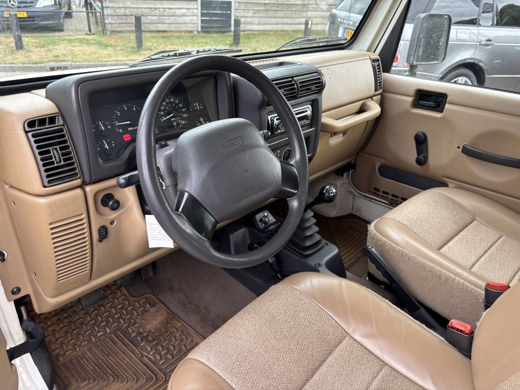 Jeep Wrangler 2.5i Softtop Sahara Cabrio 1999 Benzine 4X4, foto 10