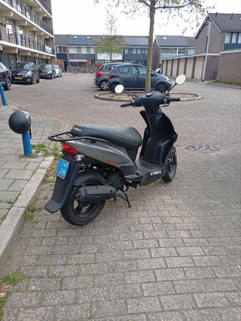 Kymco Agility 50 - 4945 Km Top staat!, Fietsen en Brommers, Scooters | Kymco, Ophalen, 49 cc, Zo goed als nieuw, Maximaal 25 km/u