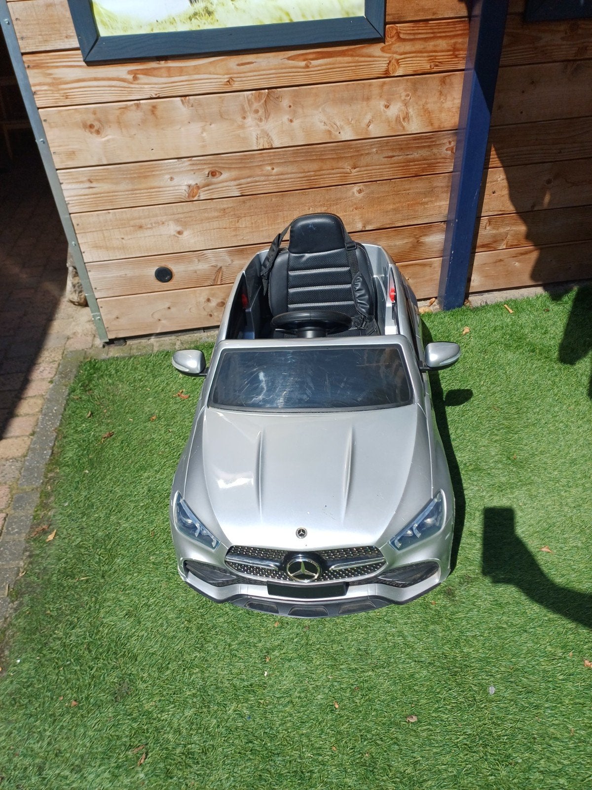 Mercedes-Benz elektrische kinderauto met nieuwe accu, Ophalen, Gebruikt