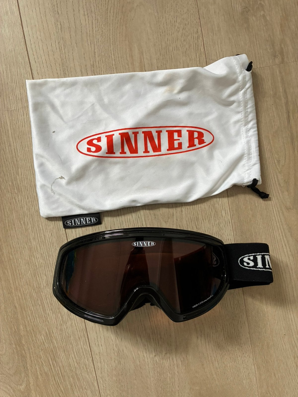 Sinner skihelm bril, Sport en Fitness, Overige merken, Overige typen, Ophalen of Verzenden, Zo goed als nieuw