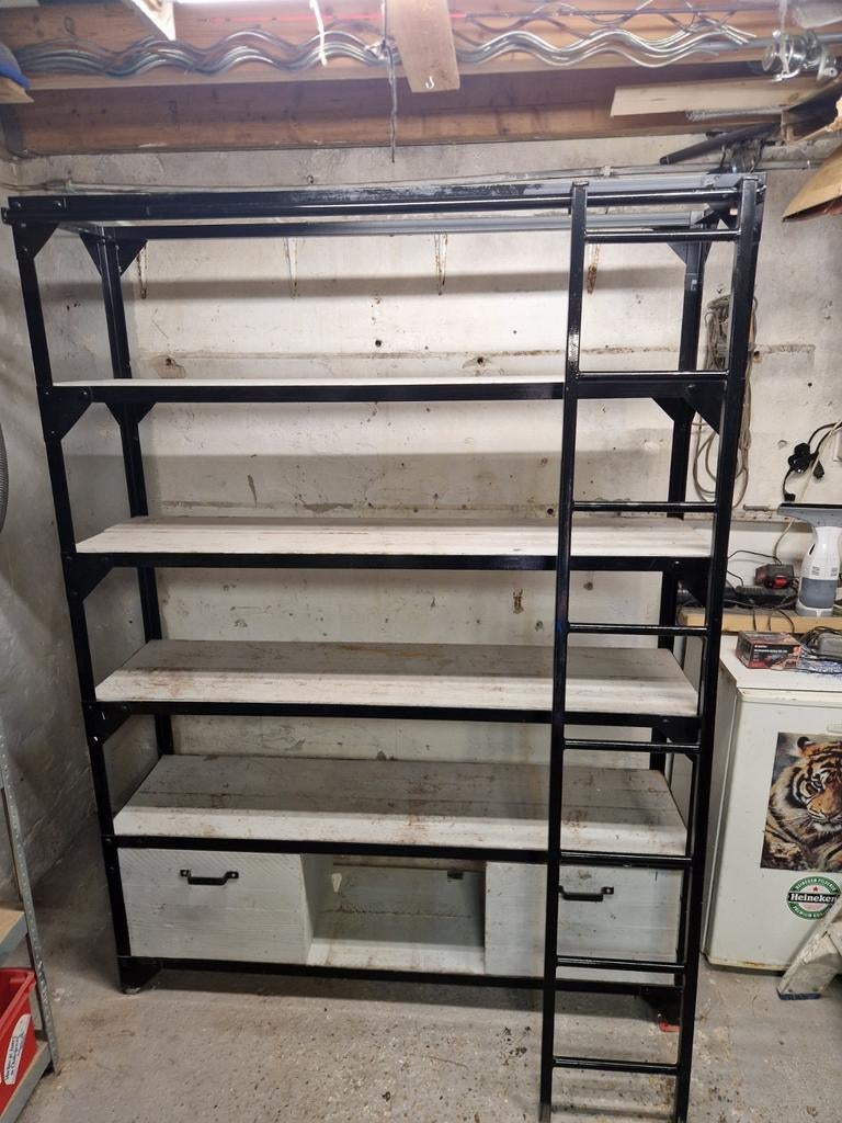 Industriële boekenkast met ladder – 200x150x40 – steigerhout, Ophalen of Verzenden, 25 tot 50 cm, 50 tot 100 cm, 200 cm of meer