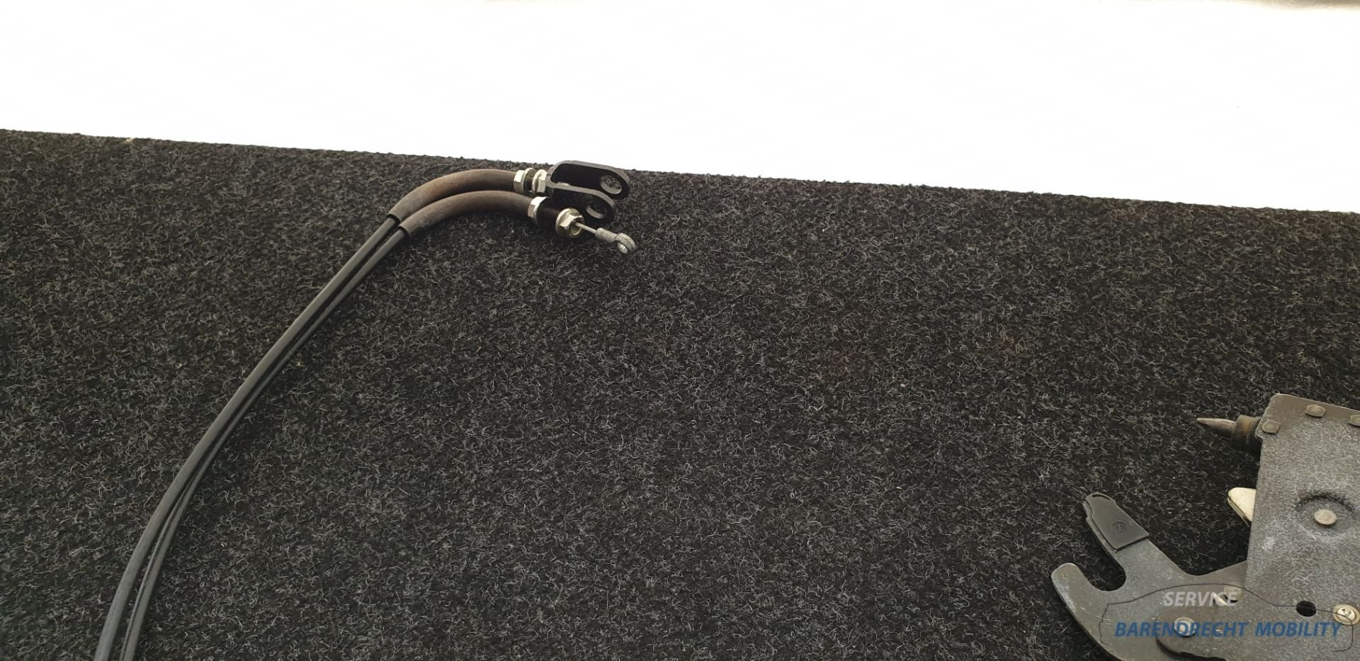 Dakhaak achterklep Peugeot 206 CC cabriolet kofferbak sluiti, Auto-onderdelen, Taurusavenue 1
2132 LS  Hoofddorp, NL, Gebruikt