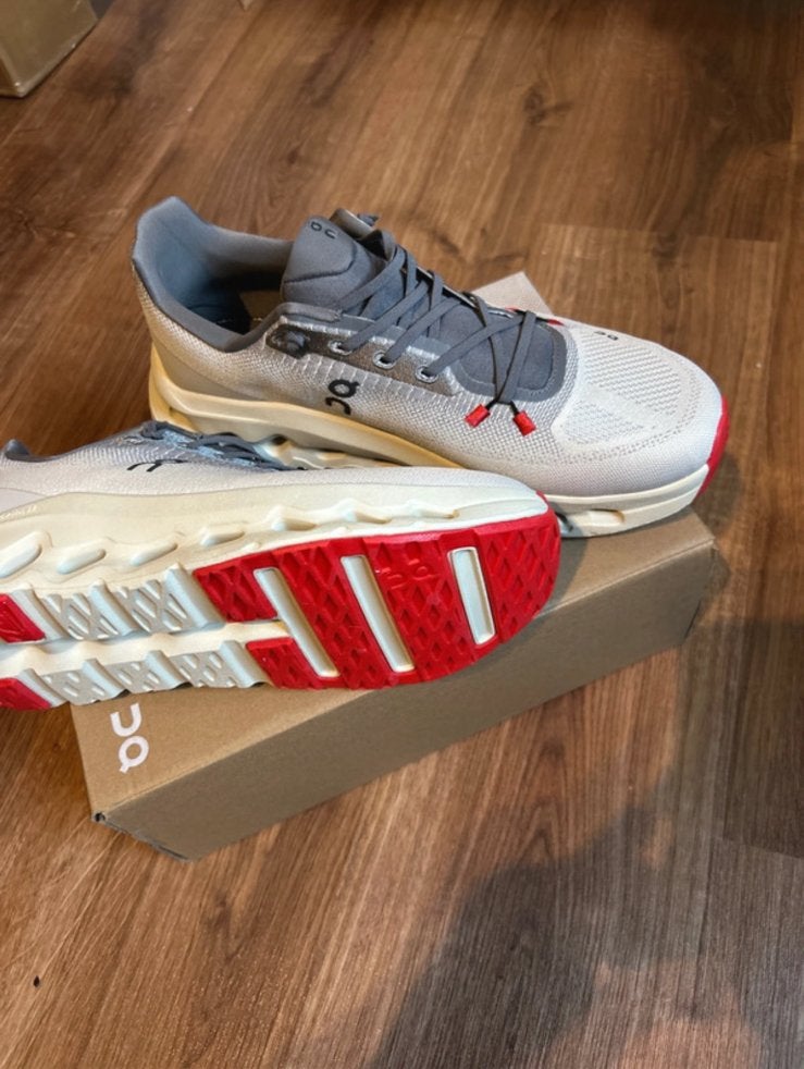 On Cloud Maat 43, Wit, Nieuw, Ophalen of Verzenden, Sneakers of Gympen