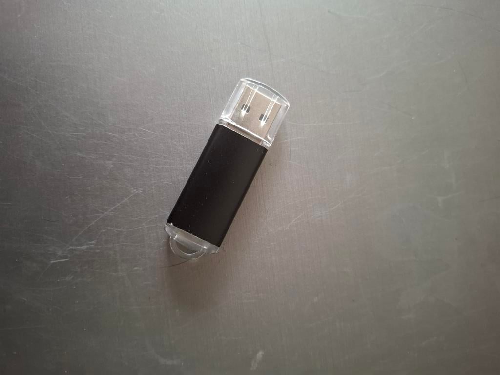 Usb met 1500orkestbanden 1000nederlands rest Engels en Duits, Ophalen of Verzenden