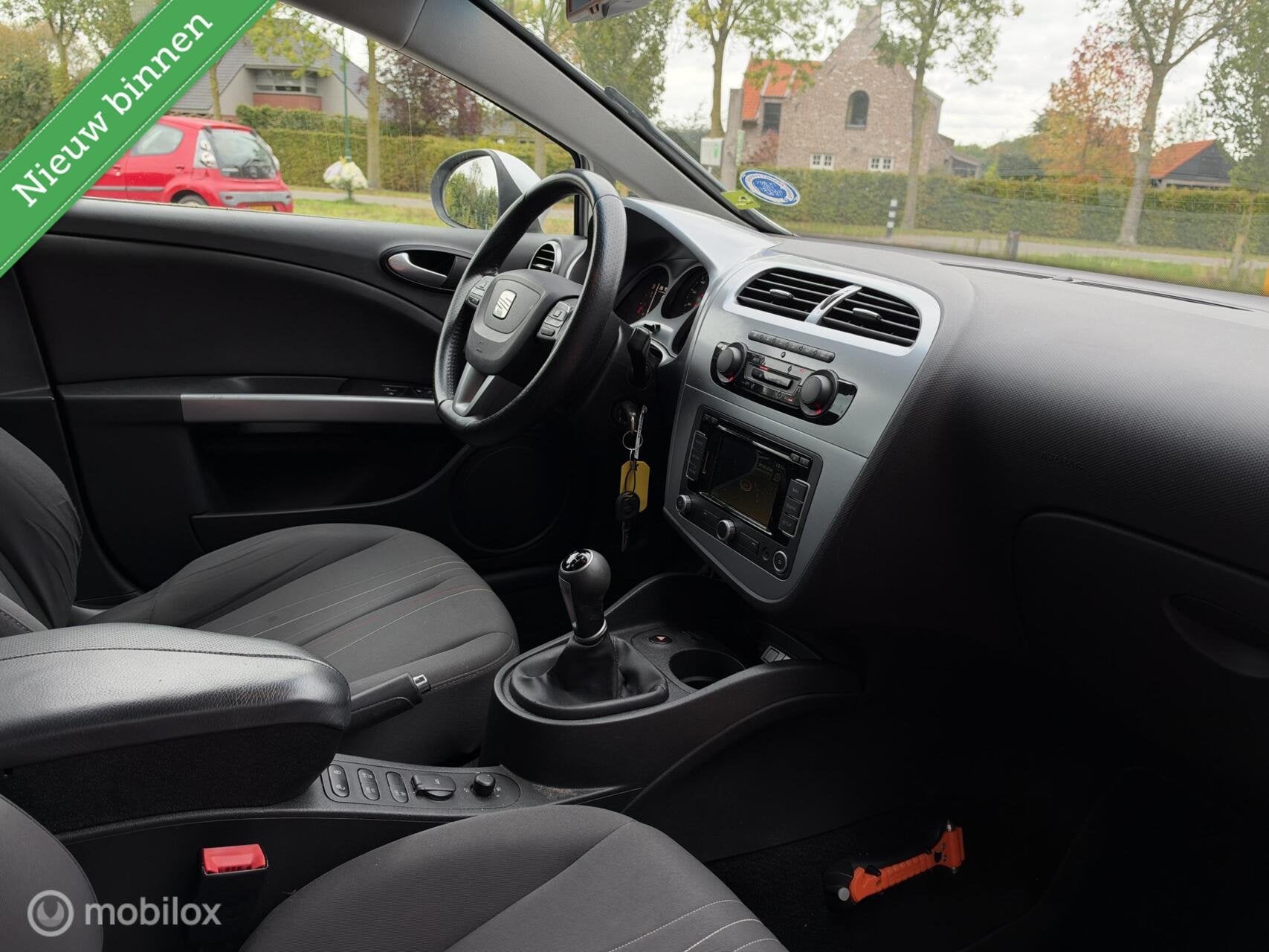 Seat Leon 1.2 TSI Ecomotive Businessline COPA Cruise NL Auto, Voorwielaandrijving, Euro 5, Stof, Gebruikt
