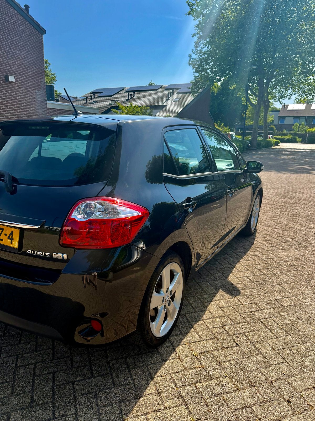 Toyota Auris 1.8 Full Hybrid 5DR CVT 2011 Zwart, 4 cilinders, Bluetooth, Zwart, Origineel Nederlands