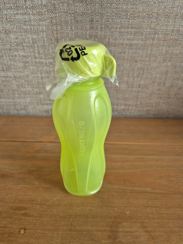 Tupperware ecofles 310ML Limegroen NIEUW, Met tuit/dop, Nieuw, Ophalen of Verzenden, Drinkfles