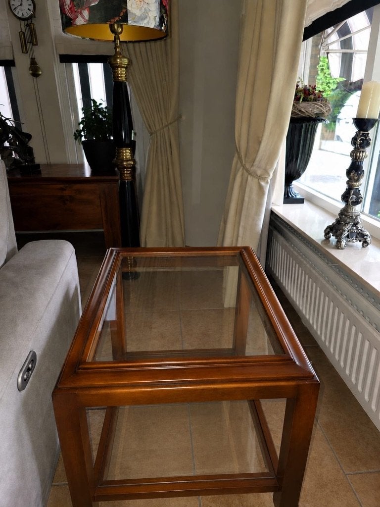 Salontafel van massief hout met dubbelglas, Huis en Inrichting, Tafels | Salontafels, Ophalen, 50 tot 100 cm, 50 tot 100 cm, Zo goed als nieuw