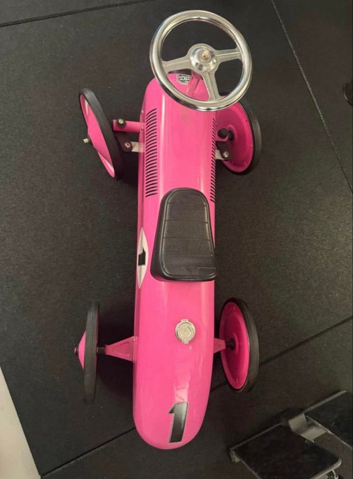 Roze Baghera loopauto - Zo goed als nieuw, Ophalen of Verzenden, Zo goed als nieuw, Loopvoertuig