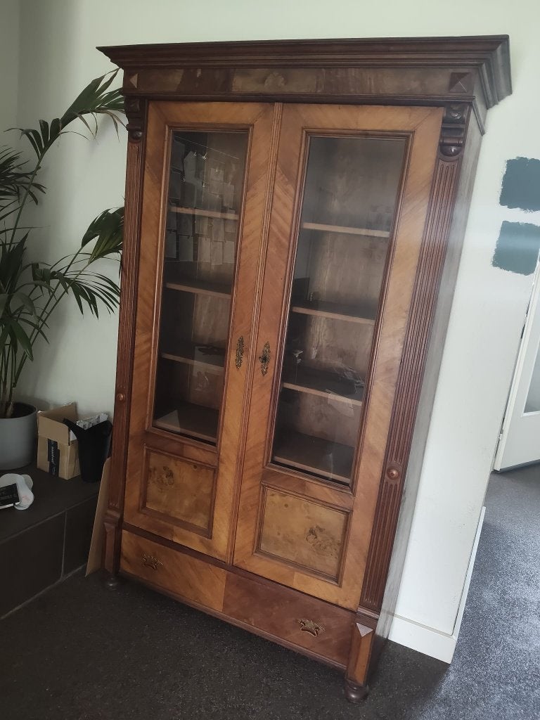 Antieke vitrinekast kersenhout uit ca 1920, Ophalen