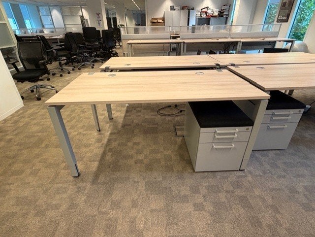 Complete Steelcase bureau-set met ladeblok, 120 sets, 160 cm, Gebruikt, Metaal, Ophalen of Verzenden