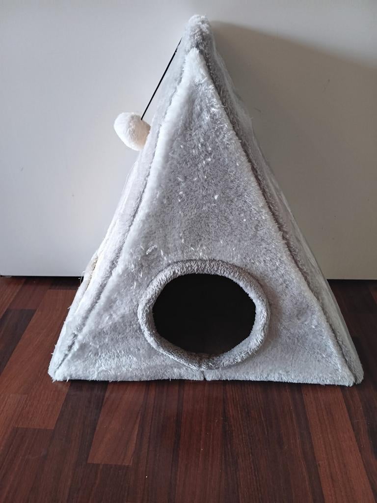 Kattenhuisje met krabmat, Ophalen, Gebruikt