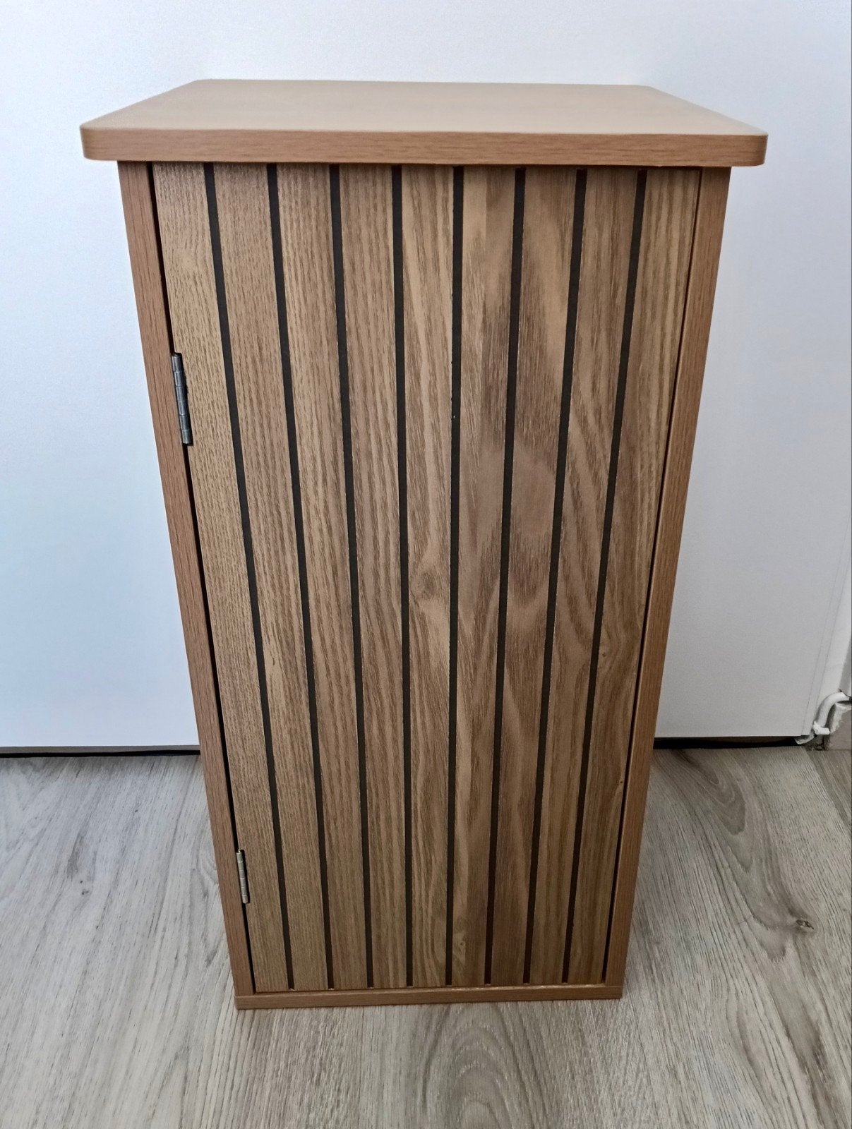 Houten kastje/bijzettafel, Huis en Inrichting, Ophalen, Nieuw