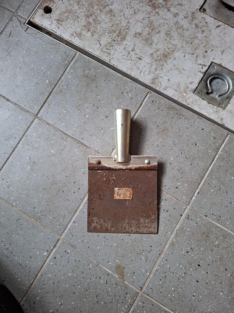 Betonschraper  schraper 15 cm breed, Ophalen of Verzenden, Gebruikt