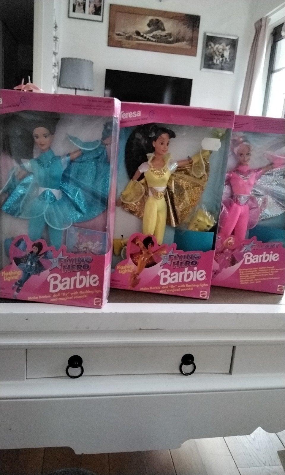 Barbie Flying Hero en Galaxy Barbie poppen - Nieuw in doos, Kinderen en Baby's, Ophalen of Verzenden, Nieuw, Barbie