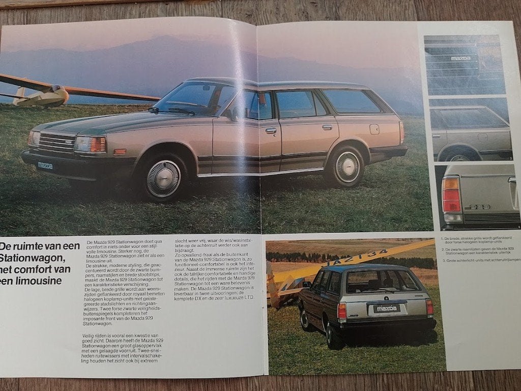 Mazda 929 Stationwagon autofolder, Ophalen of Verzenden, Nieuw, Mazda
