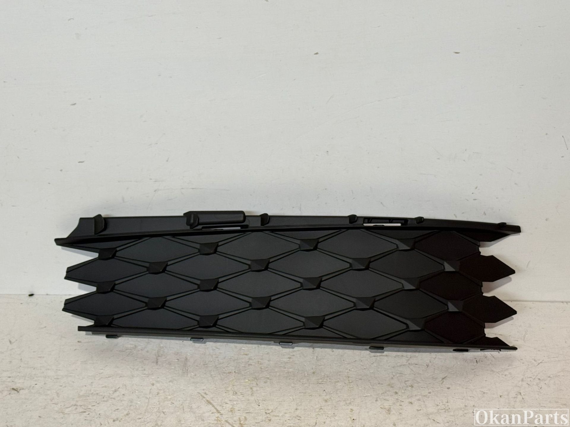 Skoda Octavia IV RS voor bumper rooster 5E3807368A, Auto-onderdelen, Ophalen of Verzenden, Gebruikt, Voor, Bumper