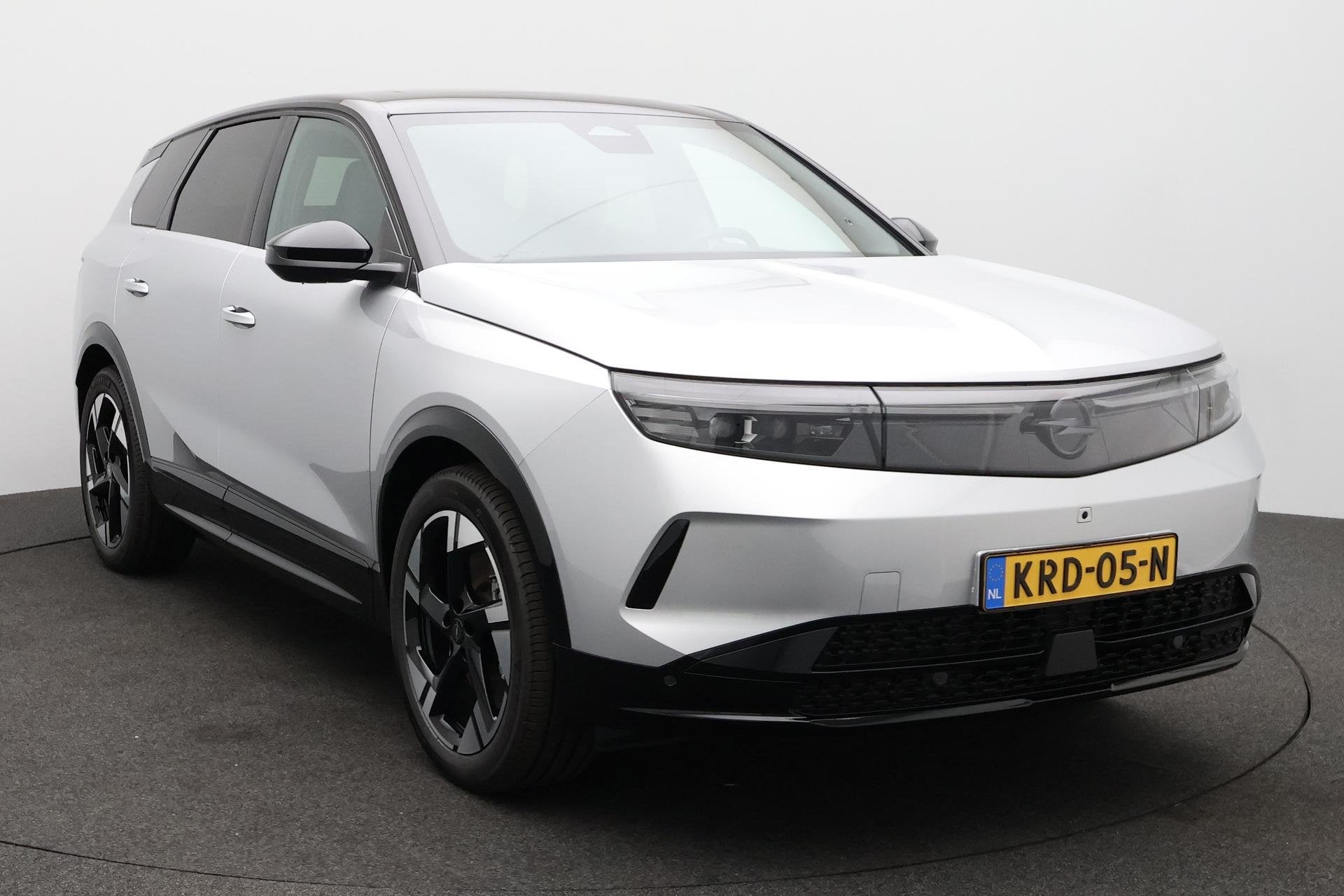 Opel Grandland Electric GS 73 kWh / Panoramadak / warmtepomp, Auto's, 12 maanden, 213 pk, Origineel Nederlands, Nieuw
