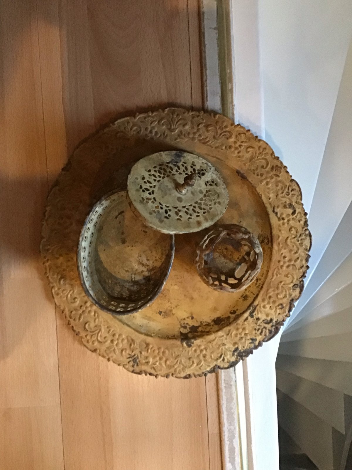 Decoratieve Oude Gouden Schaal met Potjes, Ophalen of Verzenden