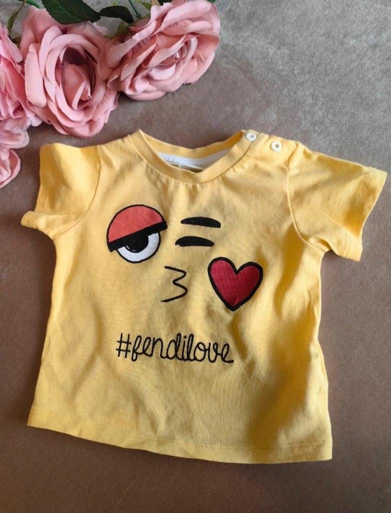 100% origineel Fendi Baby T-shirt - Zo goed als nieuw, Ophalen of Verzenden, Zo goed als nieuw, Fendi, Jongetje of Meisje