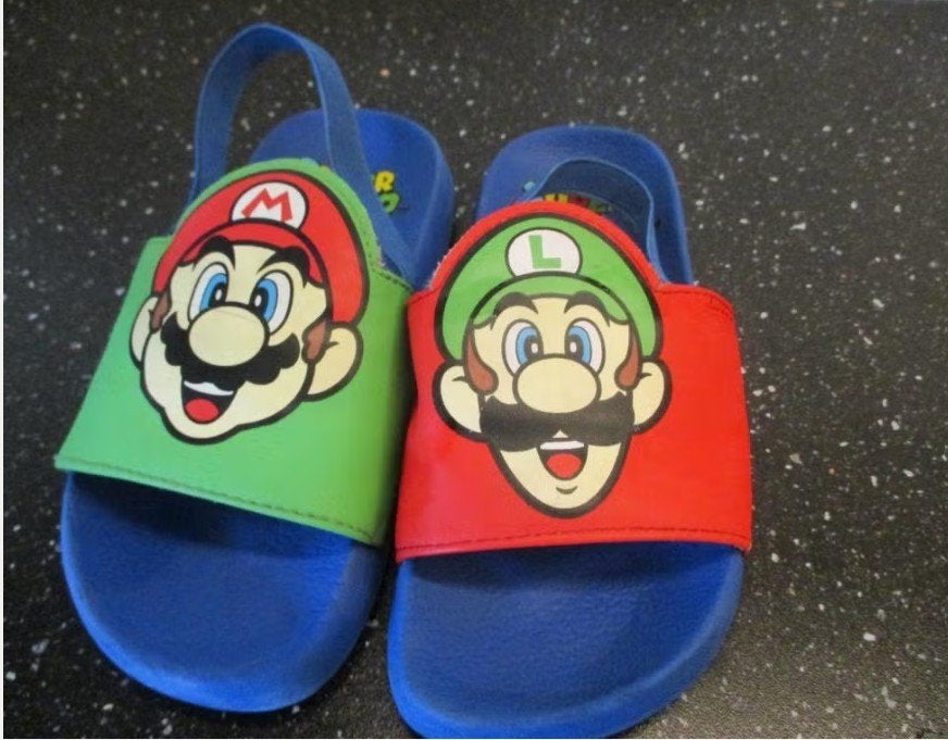 SUPER MARIO ZOMER SANDAALTJES maat 26/27, Super Mario, Gebruikt, Verzenden, Jongen of Meisje