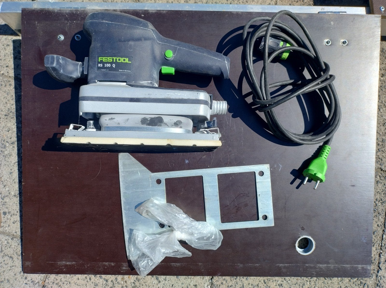 Festool RS 100 Q vlakschuurmachine - Goed scherp, Doe-het-zelf en Verbouw, Gereedschap | Schuurmachines, Ophalen of Verzenden