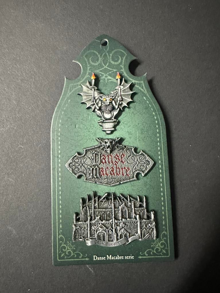 Efteling pin set dans macabre, Verzamelen, Efteling, Ophalen of Verzenden, Zo goed als nieuw, Button of Speldje