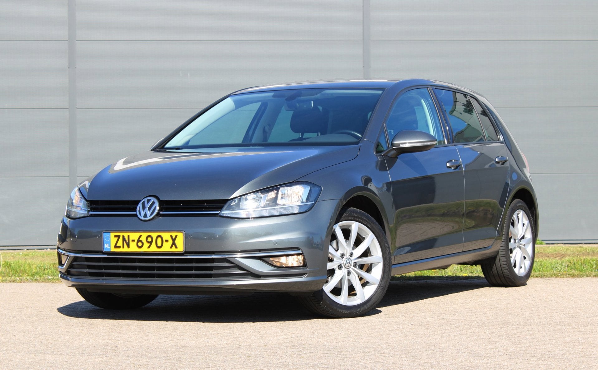 Volkswagen Golf 1.0 TSI Highline AdaptiveCruise VirtualCockp, Voorwielaandrijving, Stof, 49 €/maand, Origineel Nederlands