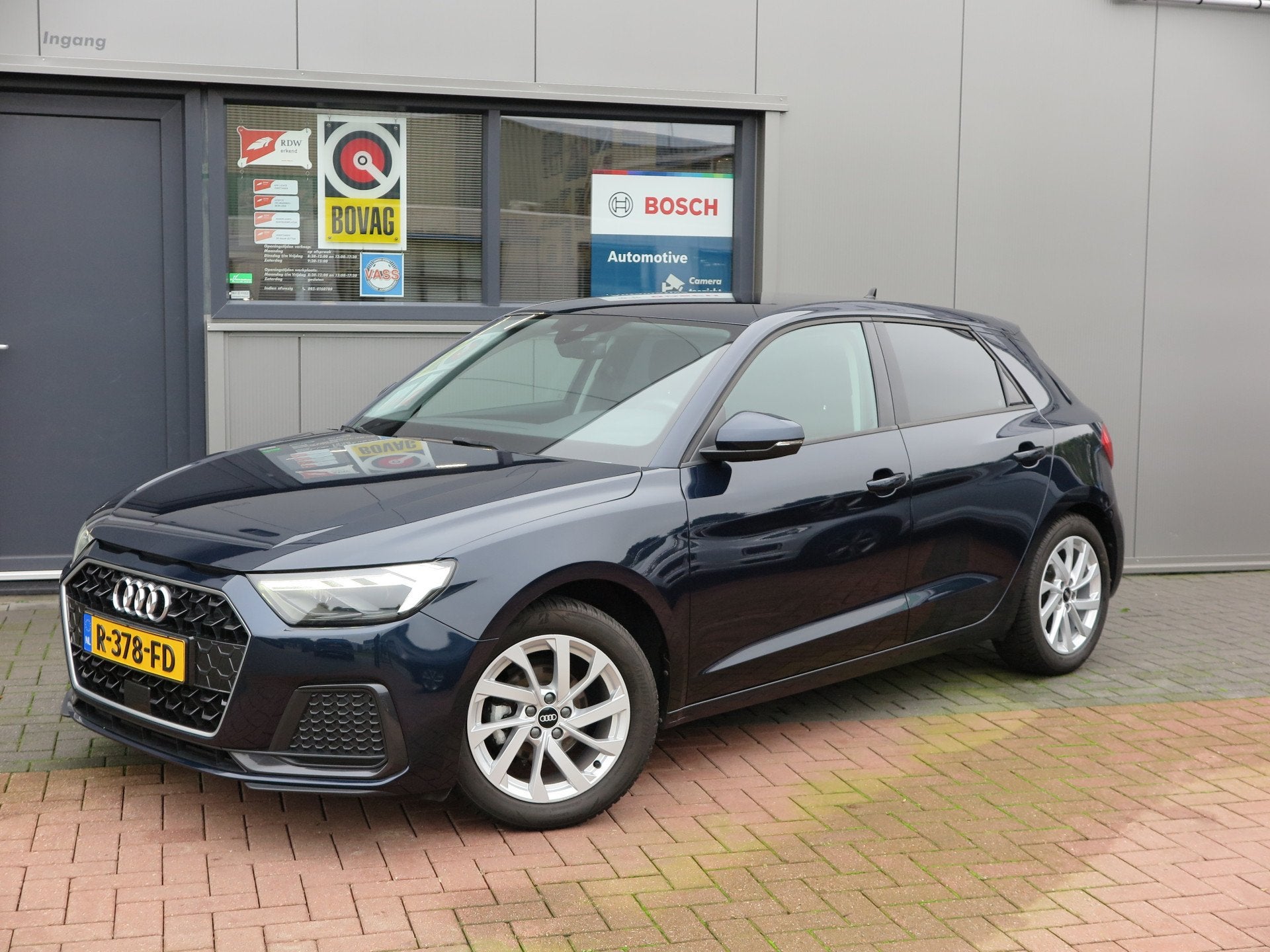 Audi A1 Sportback 25 TFSI Advanced edition Led , Stoelverwam, Auto's, Stof, Blauw, 49 €/maand, Bedrijf