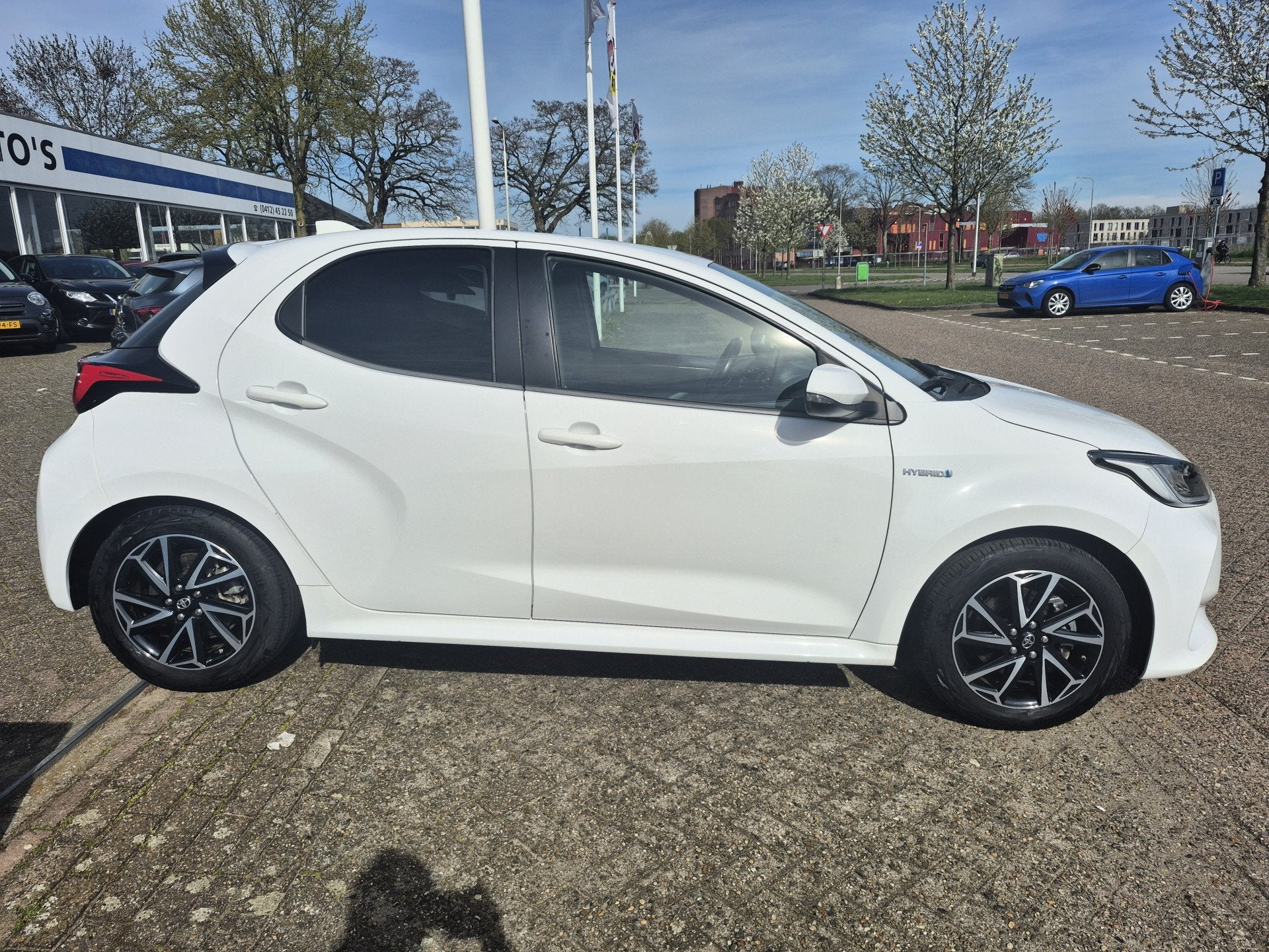 Toyota Yaris 1.5 Hybrid Dynamic TREKHAAK (bj 2021), Auto's, Toyota, 12 maanden, Gebruikt, Euro 6, 450 kg