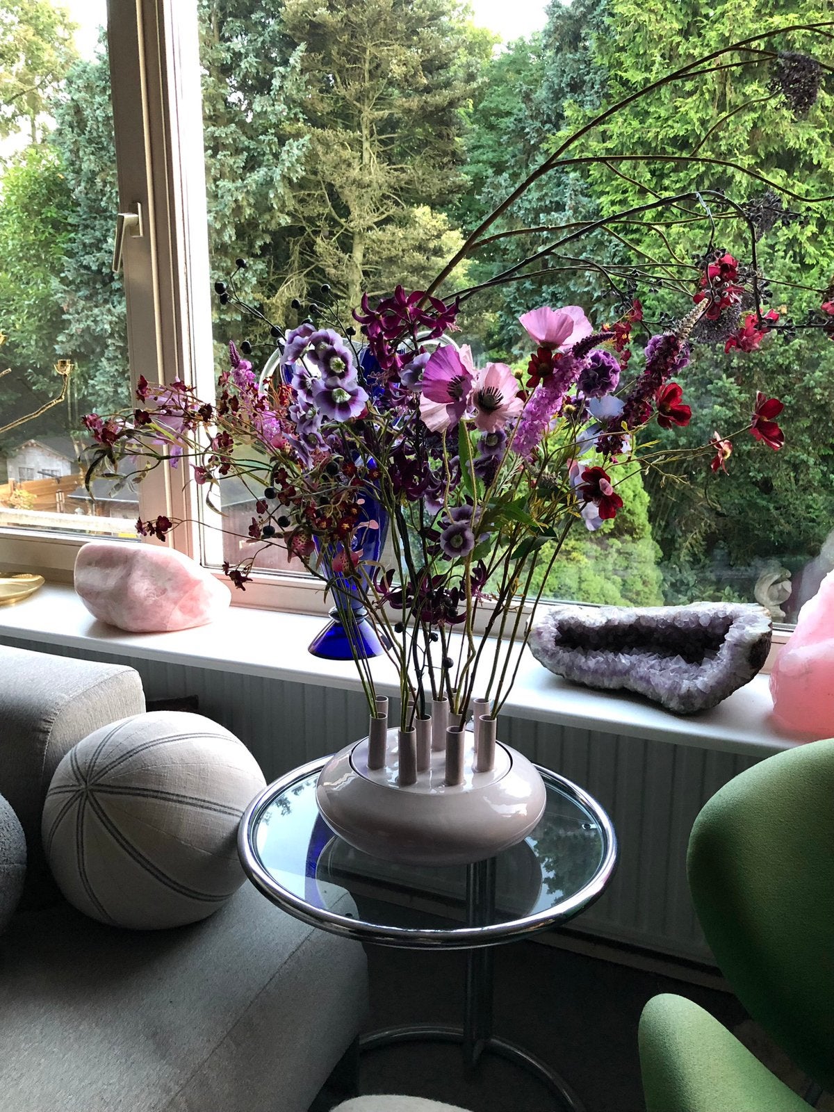 Mooie opgemaakte tulpenvaas met prachtige zijden bloemen, Ophalen, Zo goed als nieuw