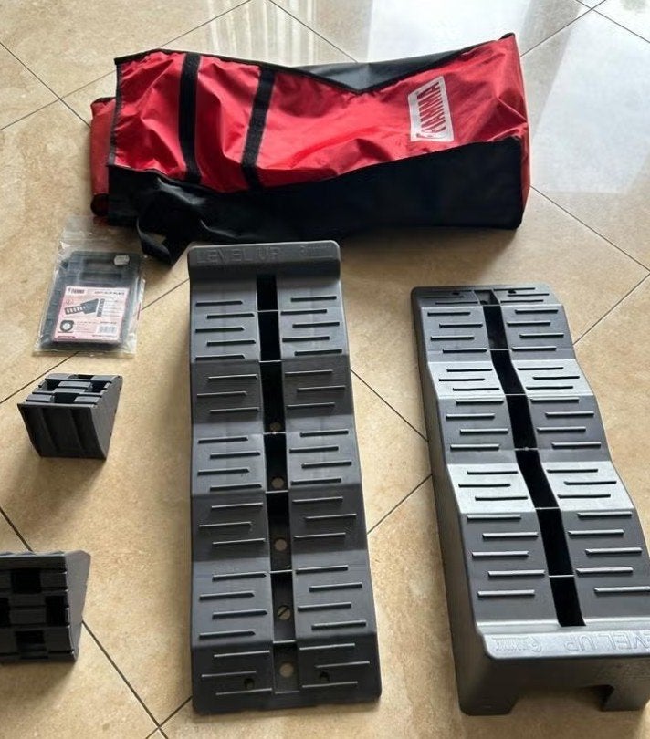 Fiamma Level up Premium levellers set van 2 stuks + extra, Ophalen, Zo goed als nieuw