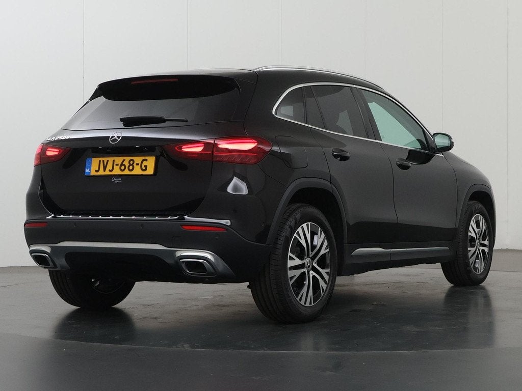Mercedes-Benz GLA-klasse 250 e Business Solution Luxury | Tr, Auto's, Mercedes-Benz, 4 cilinders, 16 kWh, Leder en Stof, Zwart