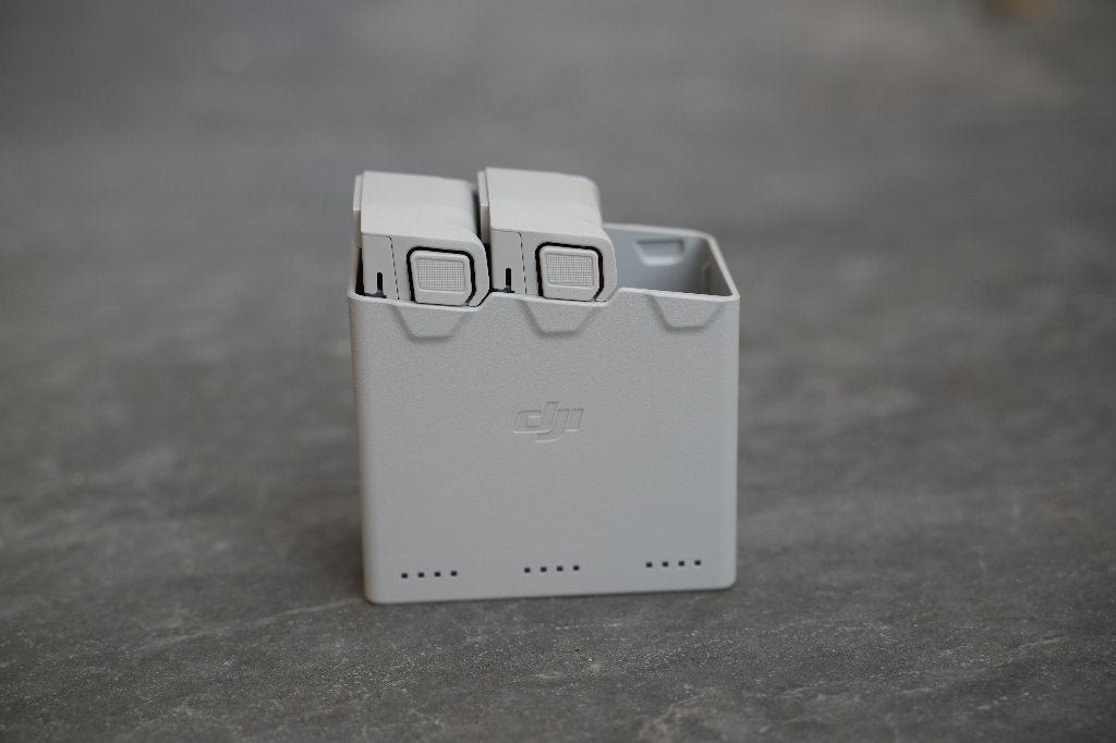 DJI Mini 3/4 Pro - 2 Accu + Hub, Audio, Tv en Foto, Drones, Ophalen of Verzenden, Zo goed als nieuw