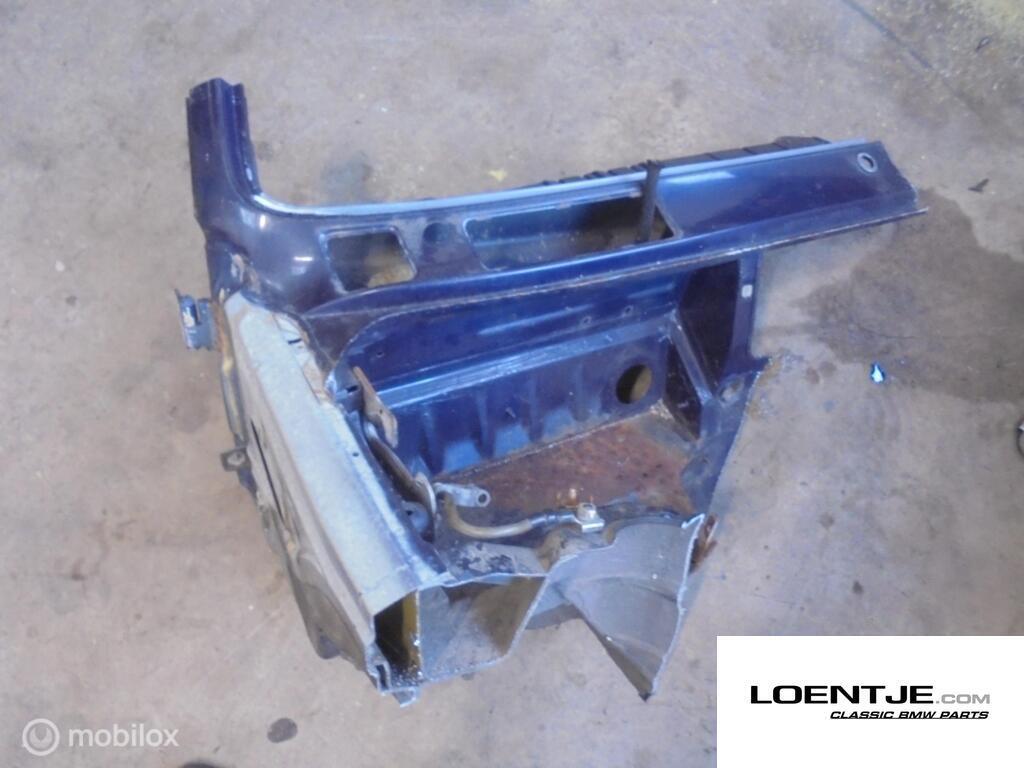 Accubak met hoek raam rechtsvoor bmw e30 325i 320i 318i etc, Auto-onderdelen, Gebruikt, Ophalen of Verzenden, BMW, BMW