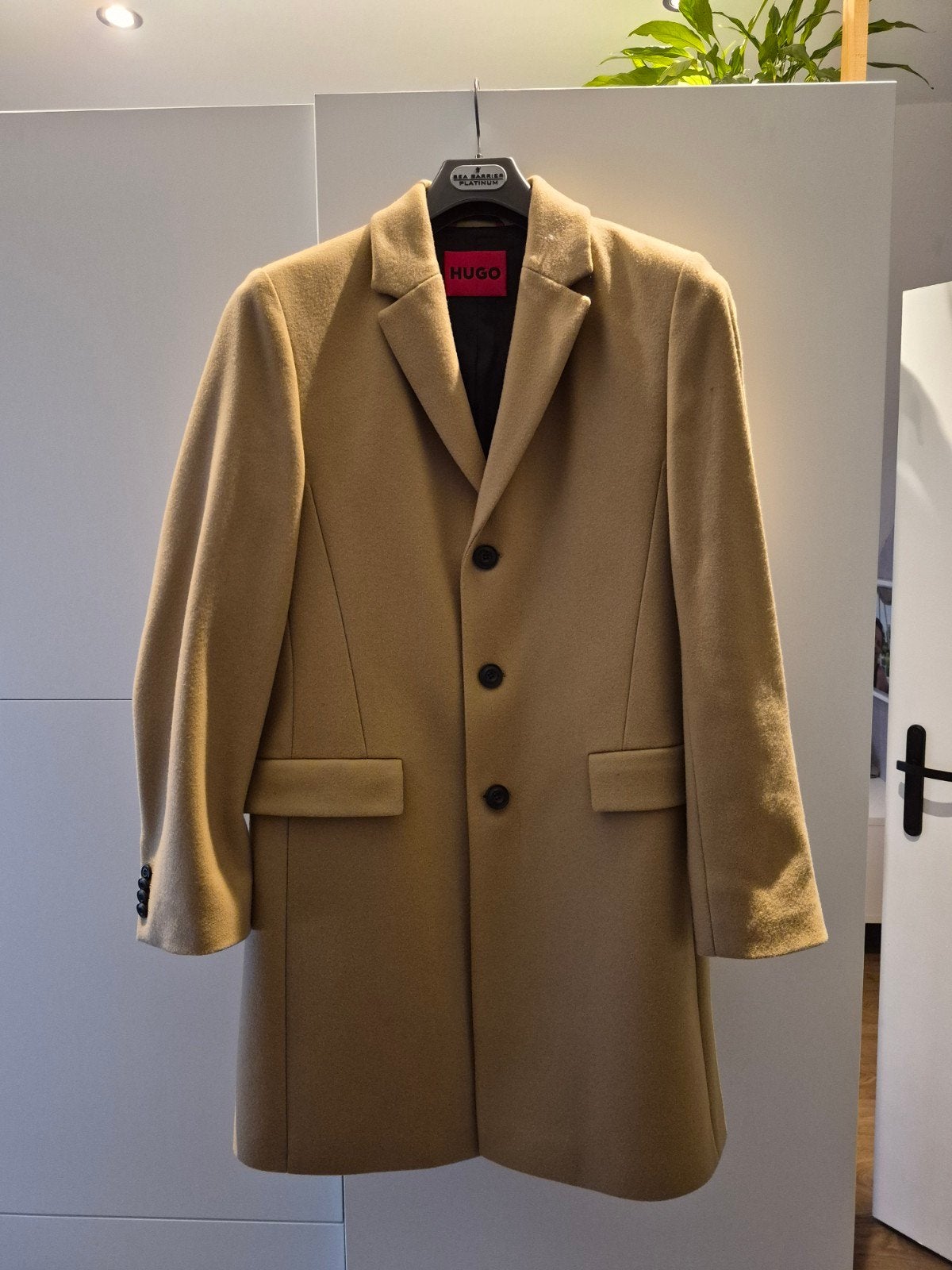 BOSS, beige manteljas, maat 48 (M), BOSS, Maat 48/50 (M), Beige, Ophalen of Verzenden