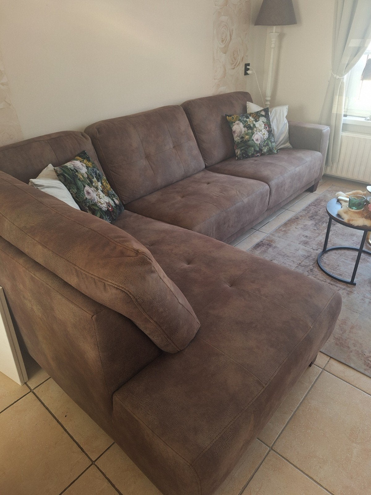 Comfortabele bruine hoekbank met chaise longue, Ophalen of Verzenden, Gebruikt, Stof, Modern, Comfortabel